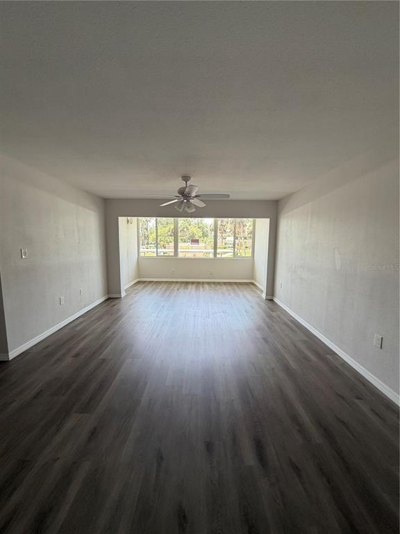 Foto del edificio - 21287 Gertrude Ave