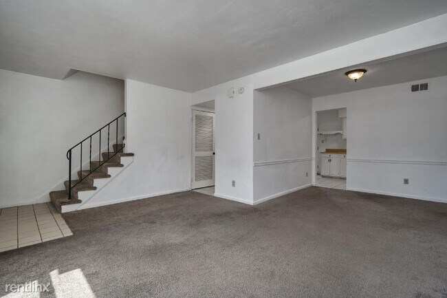 Foto del edificio - 3 br, 1.5 bath Townhome - 3224 Barlborough...