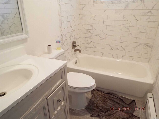 Foto del edificio - 2 Claremont Dr