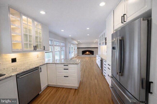 Building Photo - 1744 Lockerbie Ln