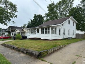 Building Photo - 408 Wirth Ave