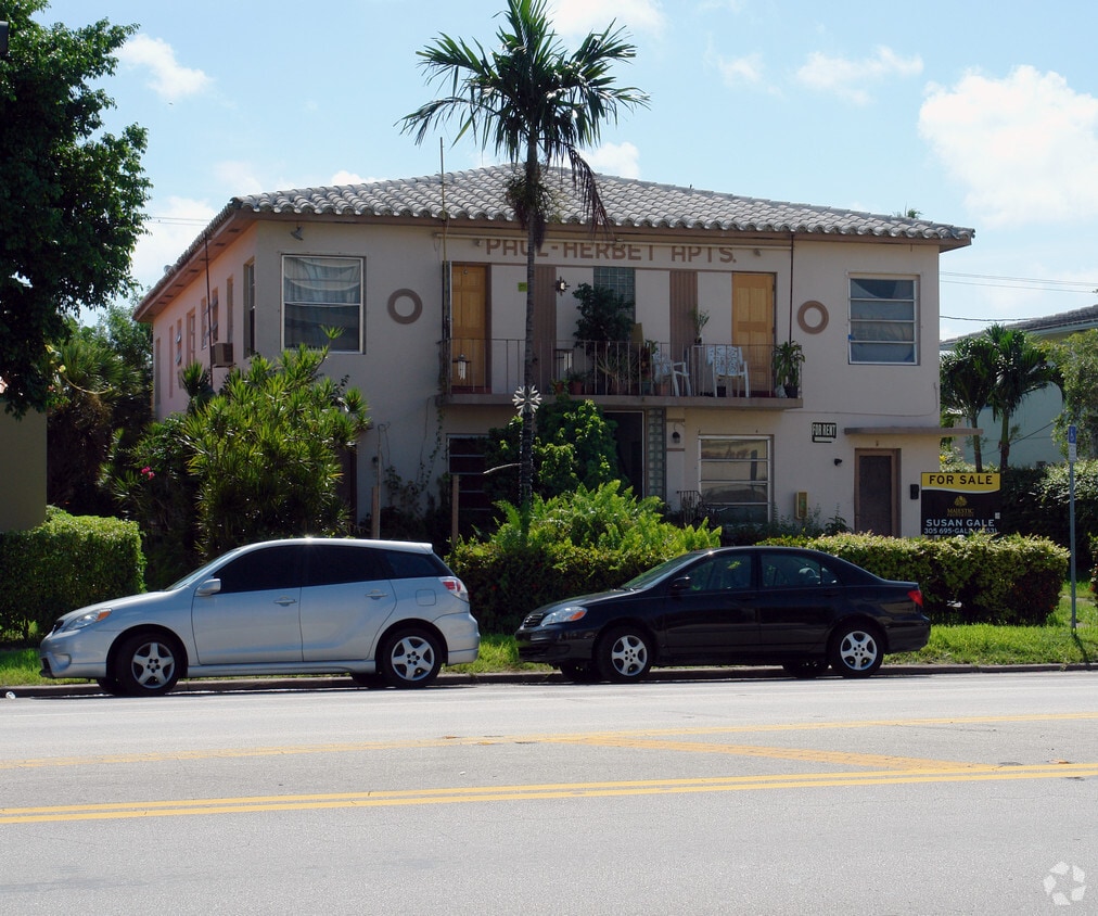 Primary Photo - Phoe-Herbet Apartments