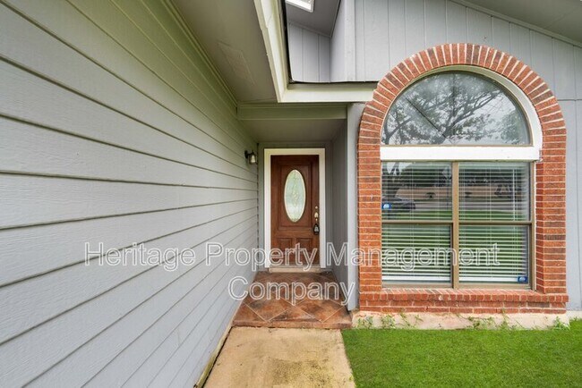 Building Photo - 8778 Serene Ridge Dr