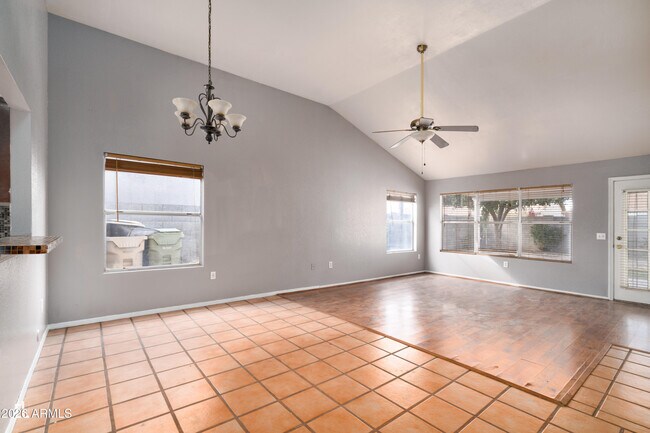 Foto del edificio - 7854 W Fleetwood Ln