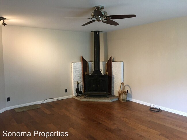Building Photo - 2 br, 1 bath House - 68 Arroyo Road