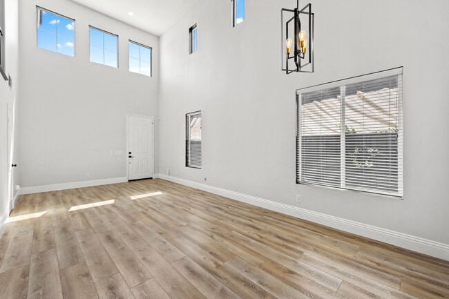 Building Photo - 40612 Chantemar Way