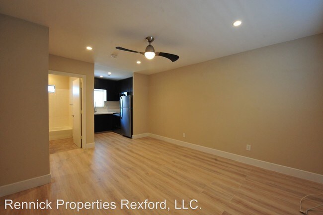 Foto del edificio - 480 Rexford Dr