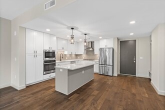 Building Photo - 2511 Willowick Rd