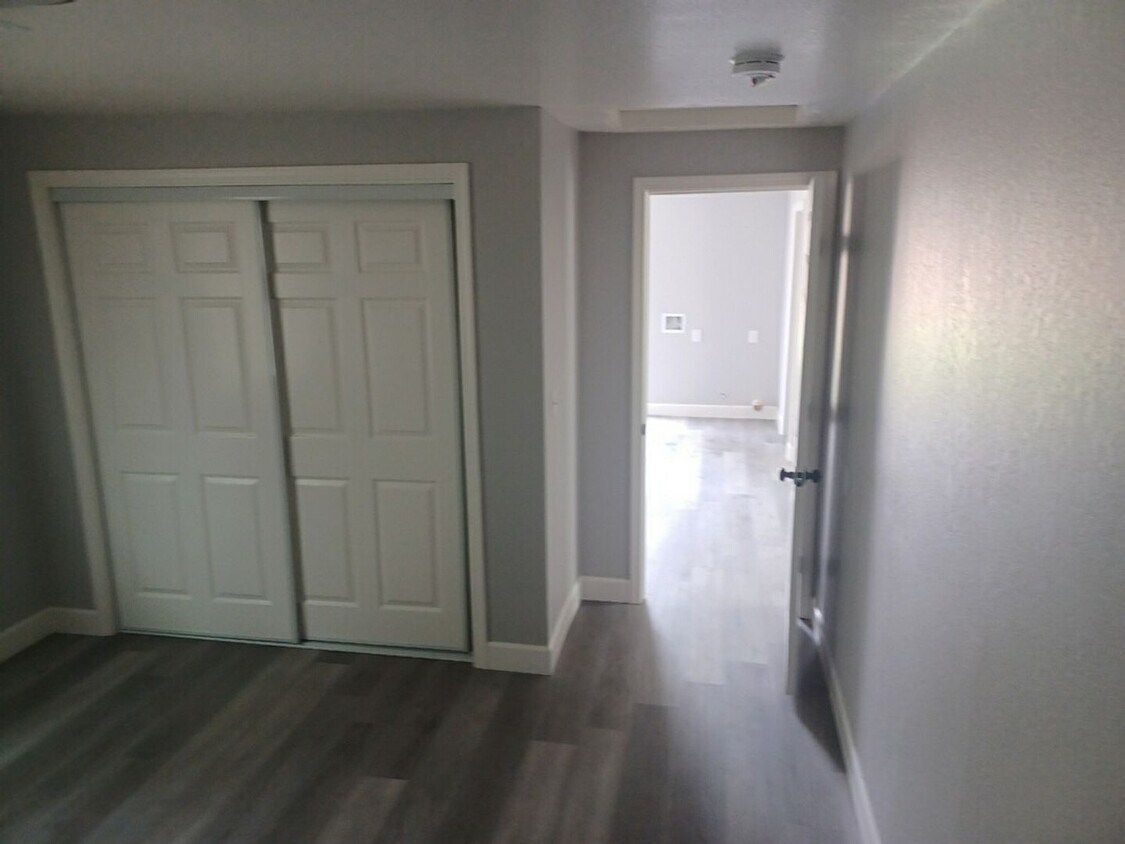 Foto del edificio - 1318-1320 El Tejon Ave