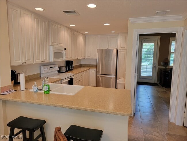 Building Photo - 28209 Jeneva Way
