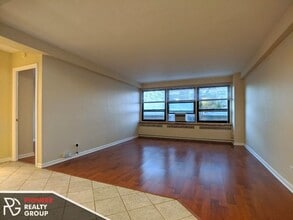 Building Photo - 4180 N Marine Dr