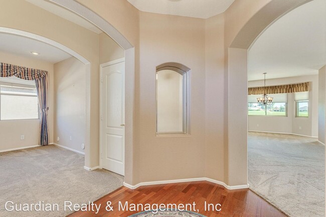 Building Photo - 2 br, 2 bath House - 17631 N Goldwater Dr.