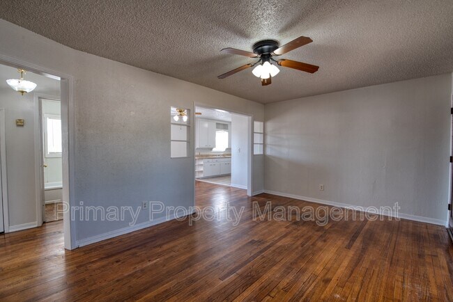 Building Photo - 2480 NW 39th Terrace