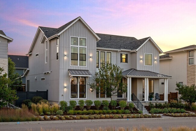 Foto del edificio - 6 Bedroom 5.5 Bathroom Single Family Home ...