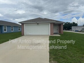 Building Photo - 972 Lake Lure Loop E