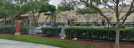 Building Photo - 860 Grand Regency Pointe