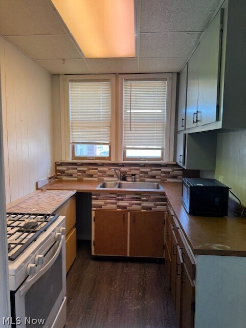 Foto del edificio - 29435 Euclid Ave