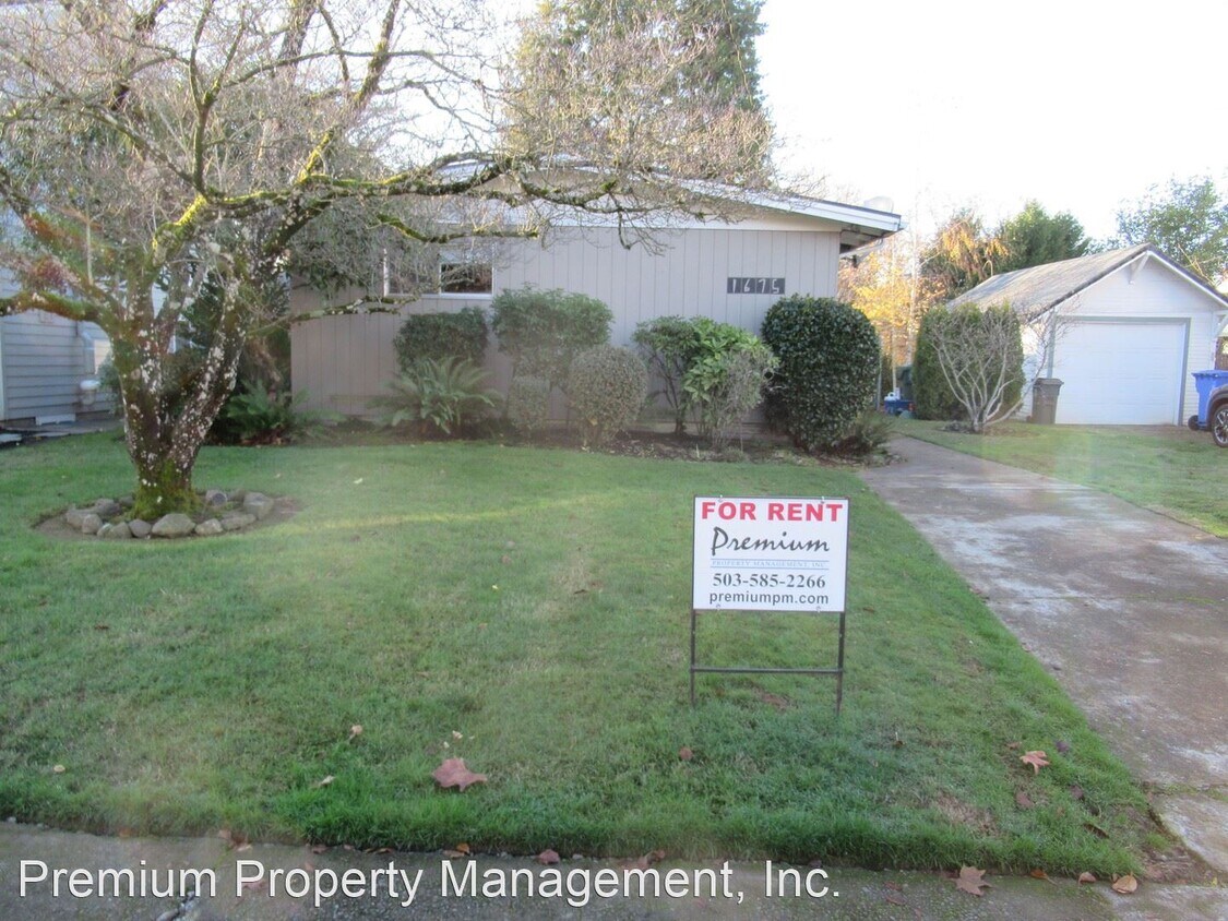 Foto principal - 3 br, 1 bath House - 1675 Church St SE
