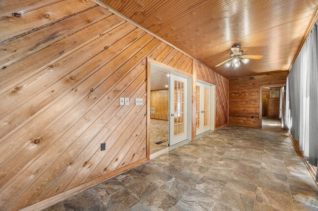 Building Photo - 103 Pleasant View Dr