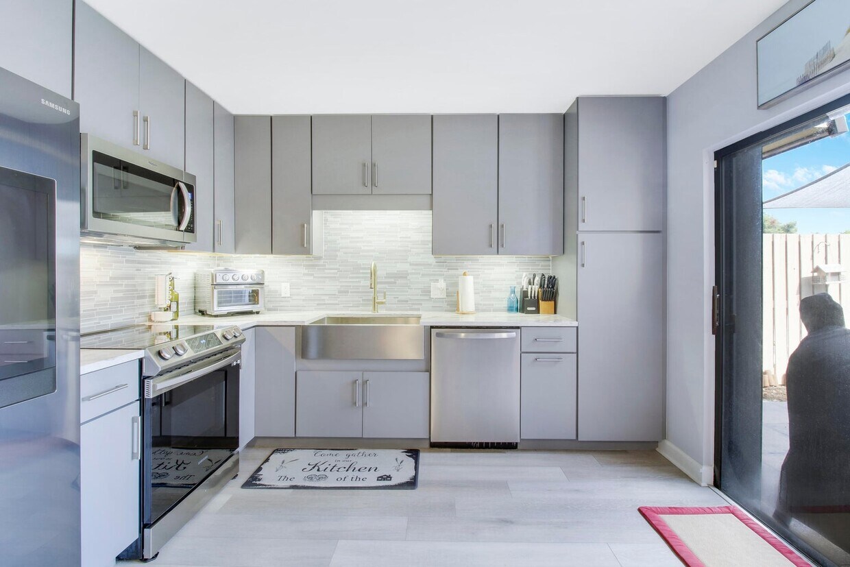 Foto del edificio - 912 9th Ct