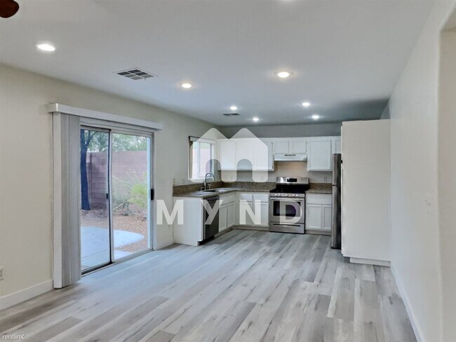 Foto del edificio - 3 br, 2 bath House - 11101 Desert Dove Ave
