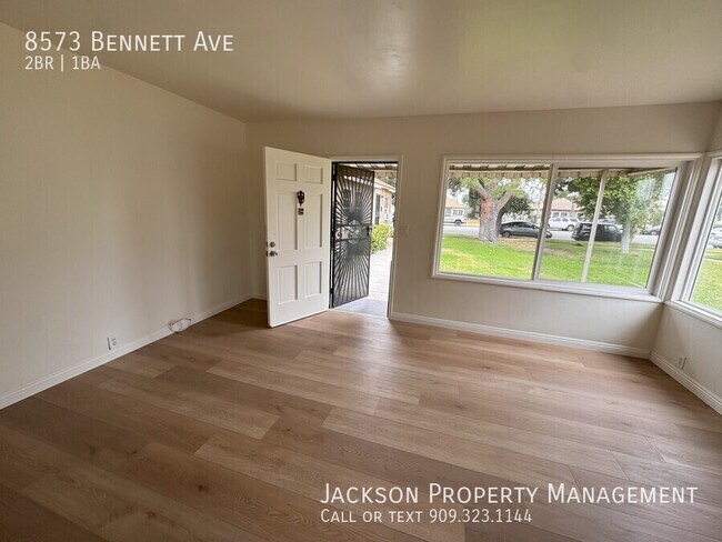 Building Photo - 8573 Bennett Ave