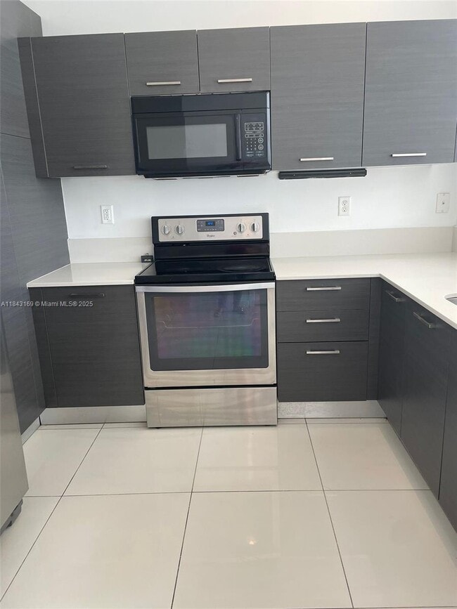 Foto del edificio - 3486 NW 13th St