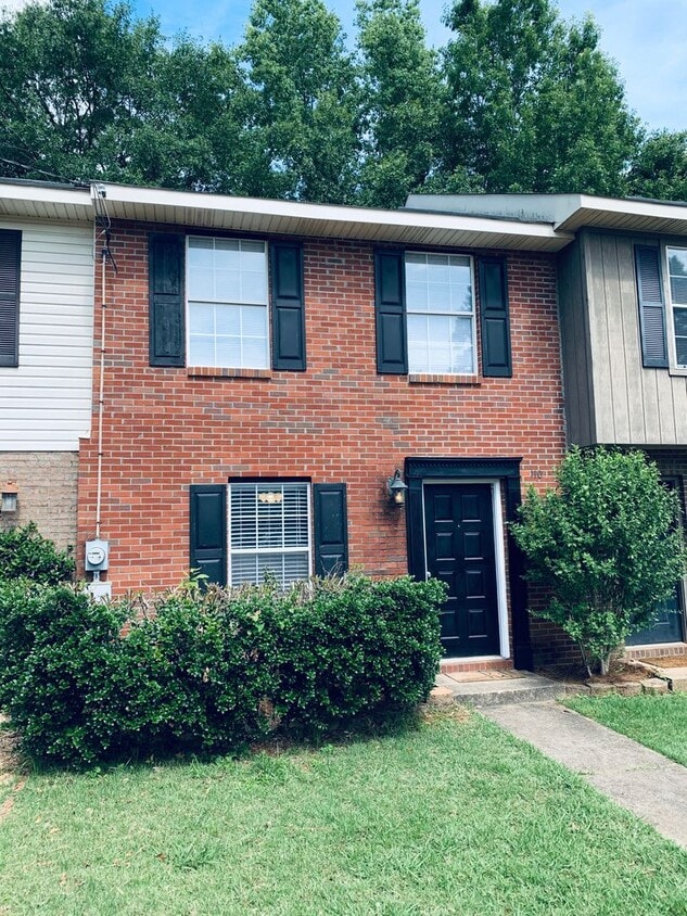 Photo - 1100 Chinook Street