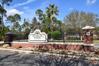 Building Photo - 1210 Dawn Creek Ct