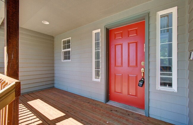 Building Photo - Welcome to this Beautiful Two-Story Home L...