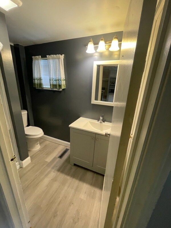 Baño - 331 Woodlawn Ave