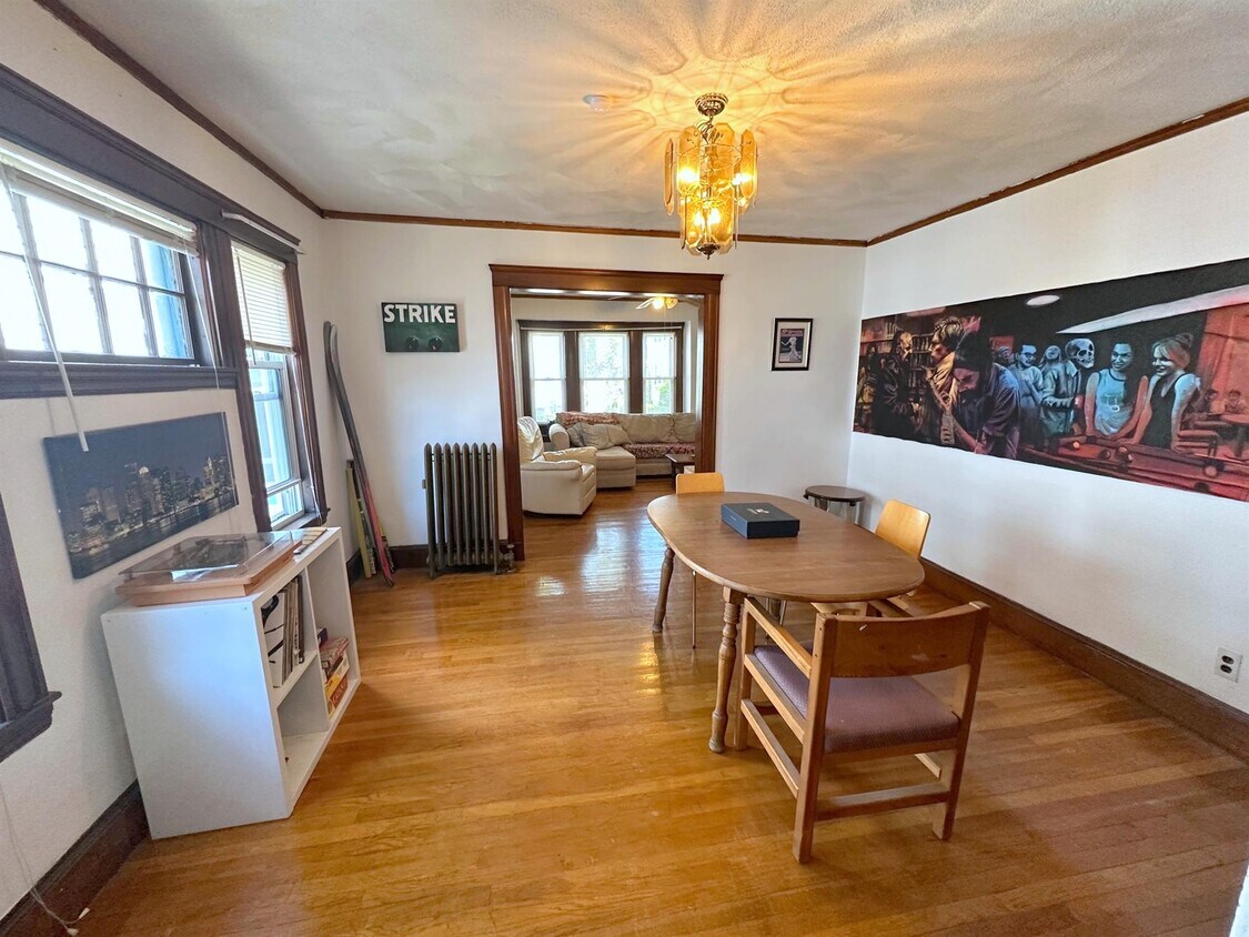 62 Milton St Unit 1, Arlington, MA 02474 62 Milton St Arlington, MA