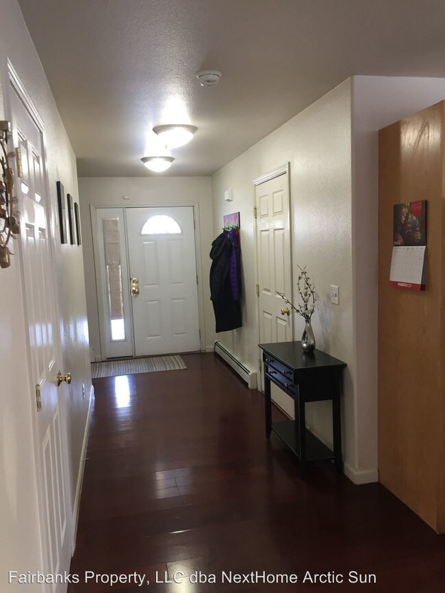 Building Photo - 4 br, 3 bath House - 1341 Joyce Dr.