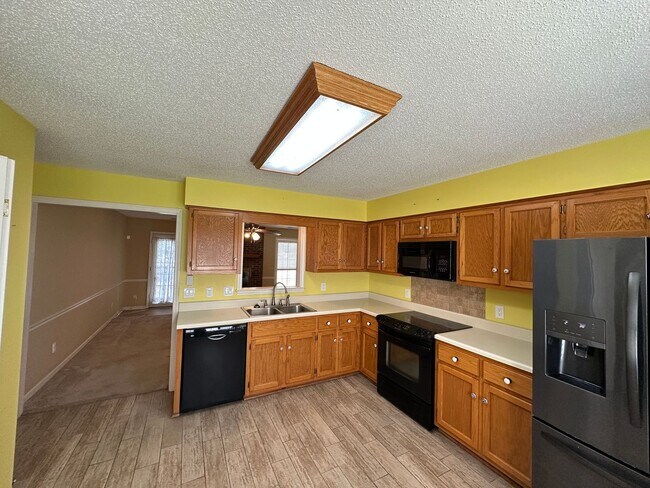 Foto del edificio - Olive Branch-3 BR/ 3 BA with HUGE Flex Room