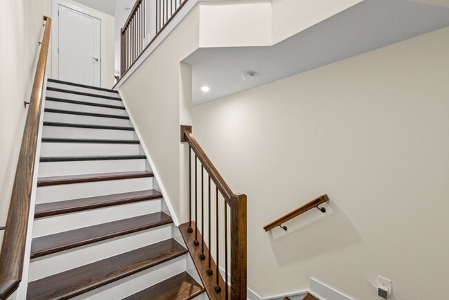 Building Photo - 13051 Tinton Ave