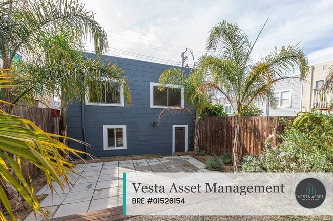 Building Photo - Bright 2BR + Office Single-Family Home wit...