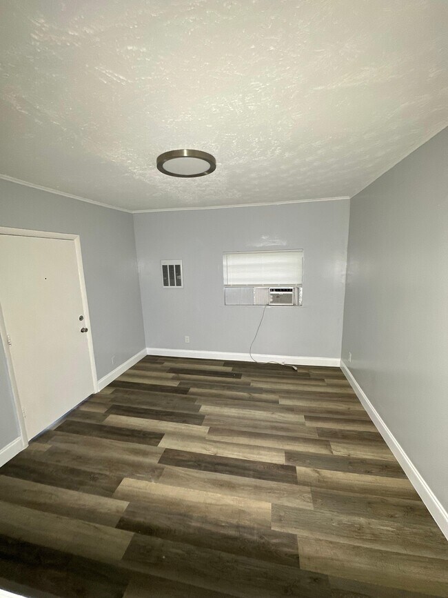 Foto del edificio - 1039 Phelps St