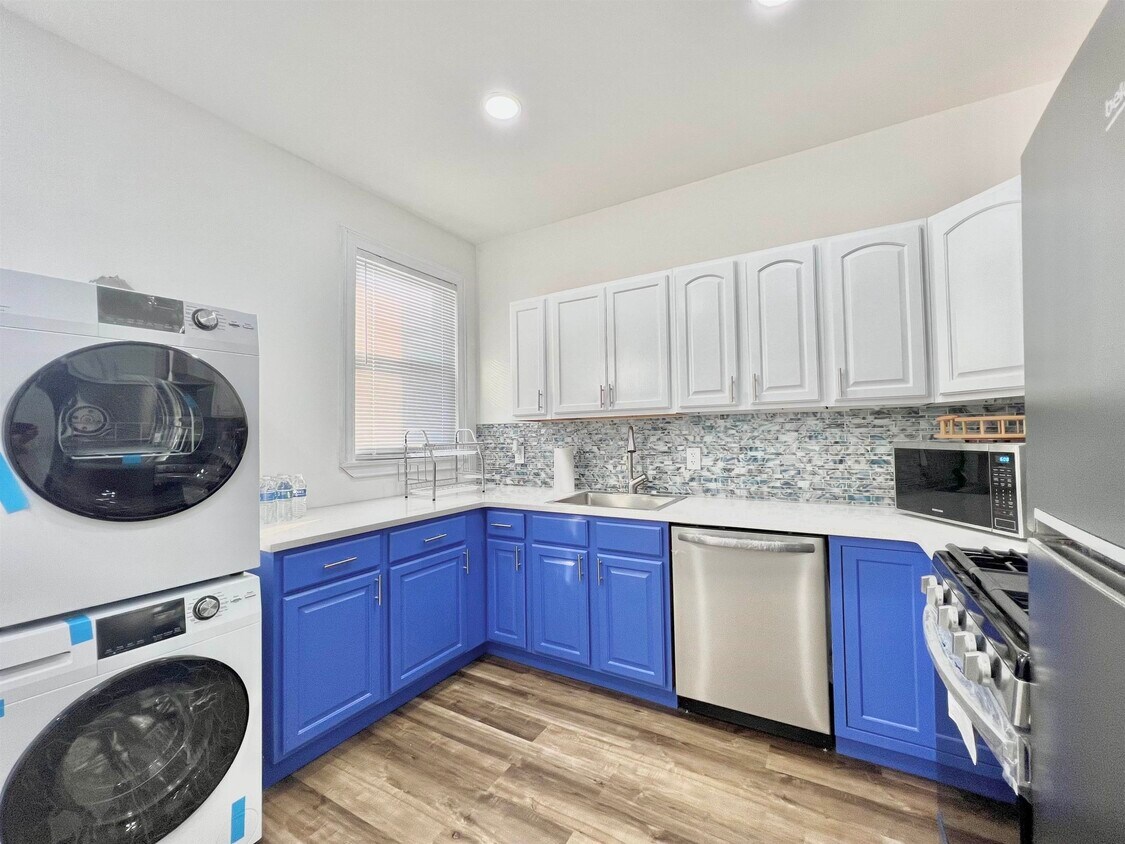Primary Photo - 44 W 22nd St