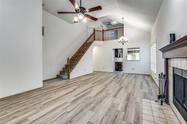 Building Photo - 524 Raintree Cir