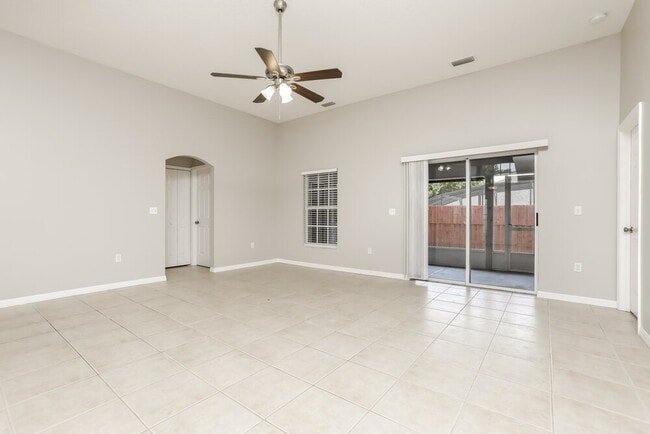 Building Photo - 4863 Treasure Cay Rd