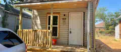 Building Photo - 1415 N Jones St