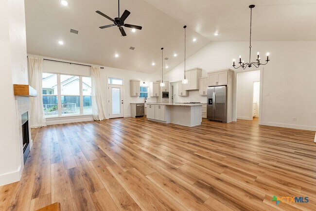 Foto del edificio - 4356 Cedar Creek Rd