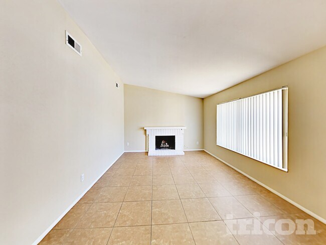 Building Photo - 5532 Spencer St