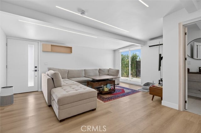 Foto del edificio - 10804 Paso Robles Ave