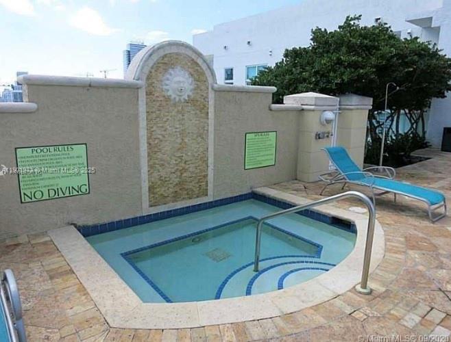 Foto del edificio - 133 NE 2nd Ave