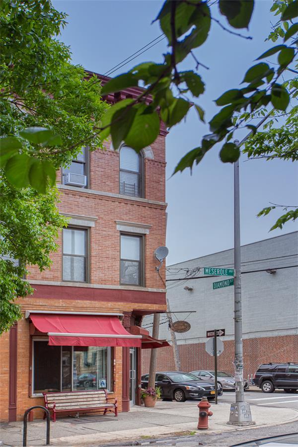 Building Photo - 175 Diamond Street