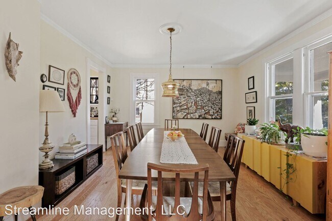 Foto del edificio - 2 br, 3 bath House - 7208 Willow Ave