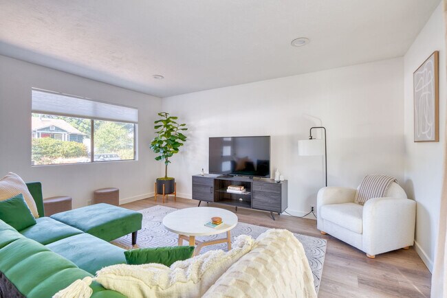 Foto del edificio - 5716 NE Milton St