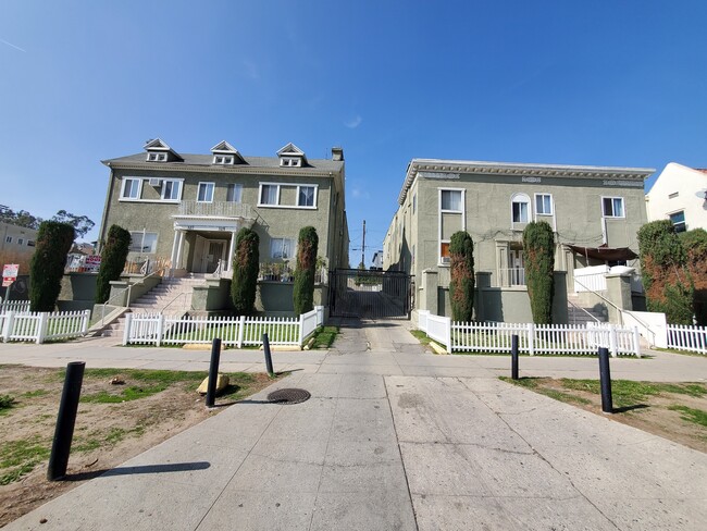 Building Photo - 327 S Rampart Blvd