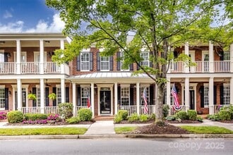 Building Photo - 139 Harper Lee St